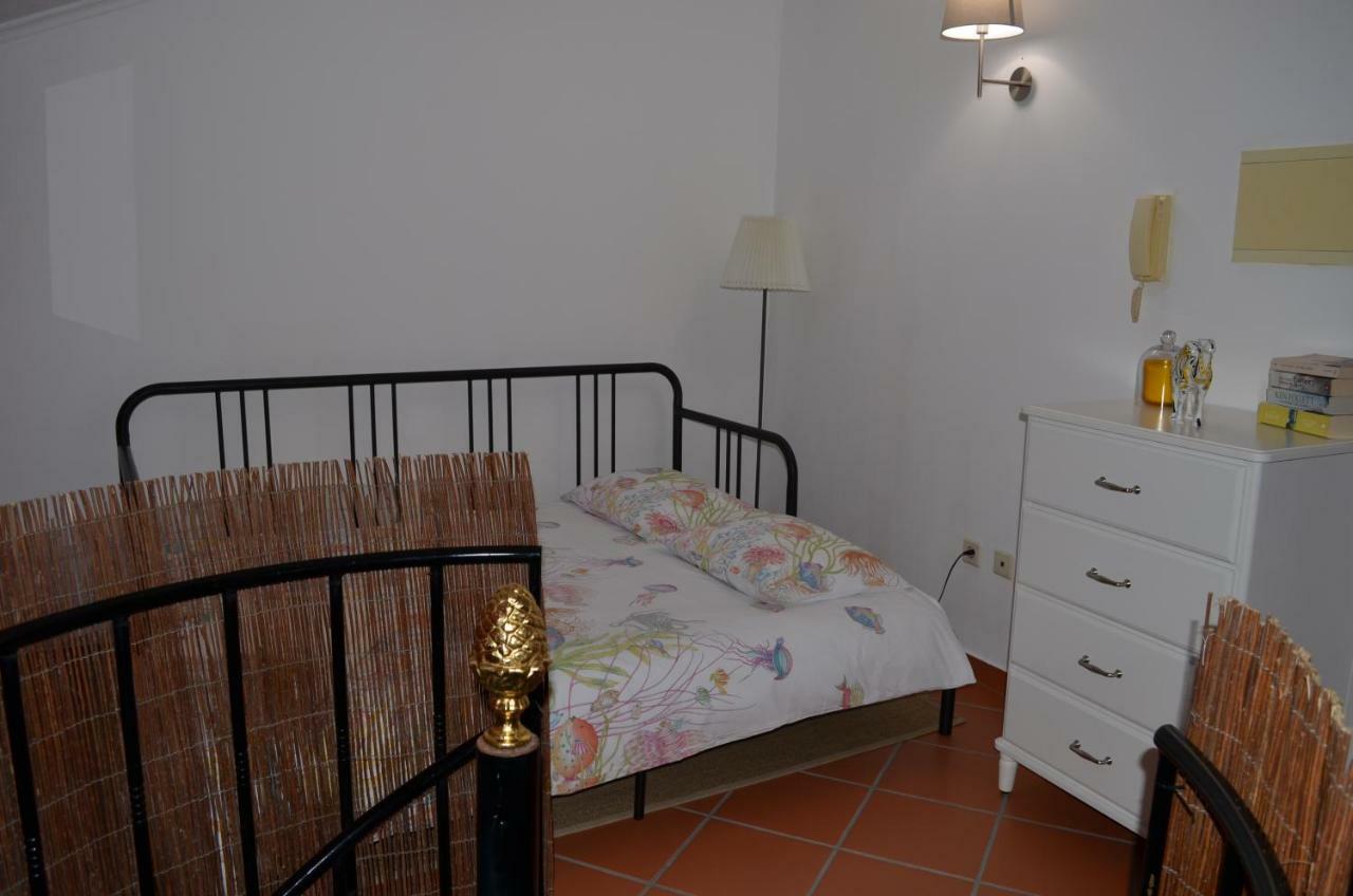 אריסרייה Coral Villa מראה חיצוני תמונה